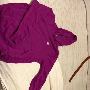 Purple lightly used Nike hooded sweater. In great condition fleece inner lining